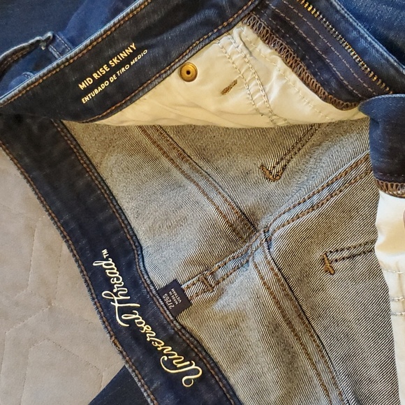 NWOT JEANS - Picture 6 of 8